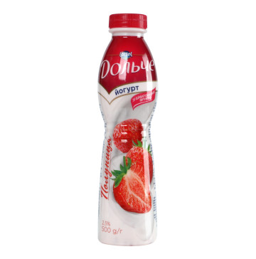 Йогурт 2.5% Полуниця Дольче п/пл 500г