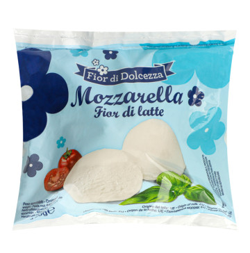 Сир 40% м'який з коров'ячого молока у розсолі Mozzarella Fior di Dolcezza м/у 220г