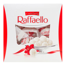 Цукерки хрусткі у кокосовій стружці з цілим мигдальним горіхом Raffaello к/у 260г