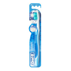 Щітка зубна Medium White 3D White Oral-B 1шт