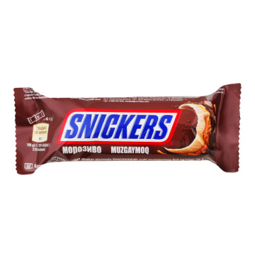 Морозиво молочне зі смаженим арахісом та карамеллю вкрите молочно-шоколадною глазур'ю Snickers м/у 48г