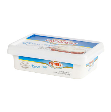 Крем-сир 18% з ароматом волоського горіха President п/у 180г